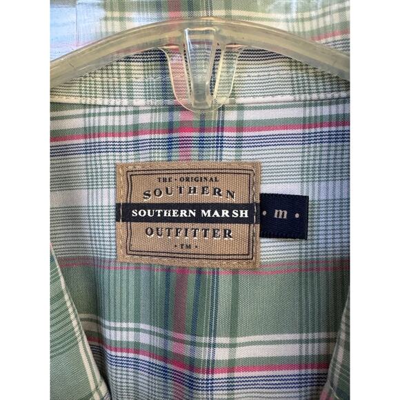 Southern Marsh Short Sleeve Button Down-Size Medium - Picture 3 of 5